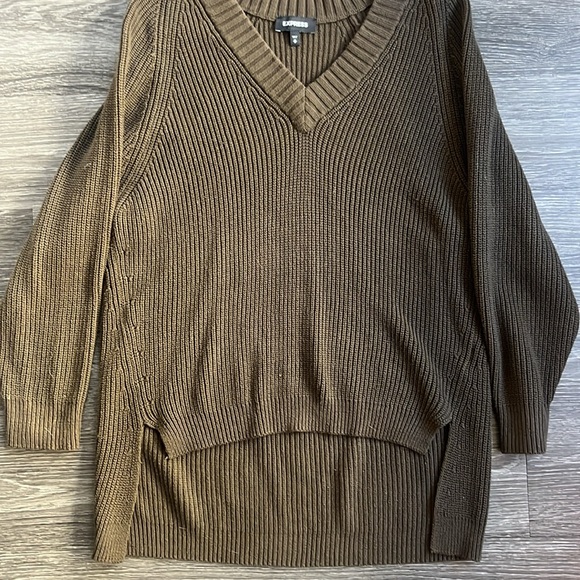 Express Oversized Vneck Sweater - Picture 5 of 7